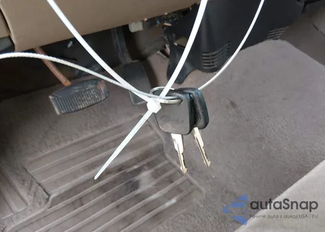 2001 Ford F-150 Lariat/Xl/Xlt from USA, damaged, VIN 1FTRX17W91KF37751